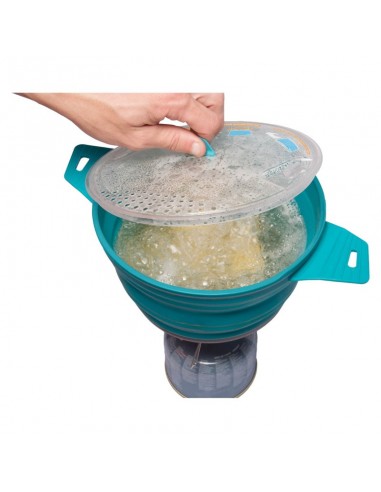 Olla pliant de la mer au sommet