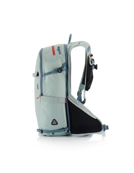 TOUR 32l (Ice Blue) - Sac à dos technique et léger pour trekking - Arva